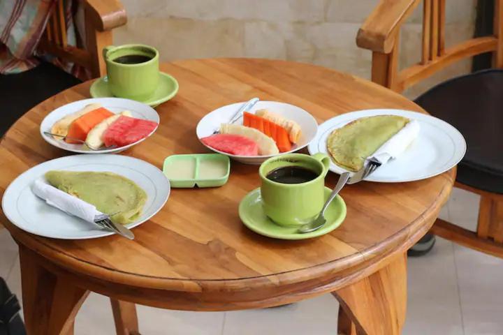 Adipana Bungalow-Balinese Room อูบุด ภายนอก รูปภาพ